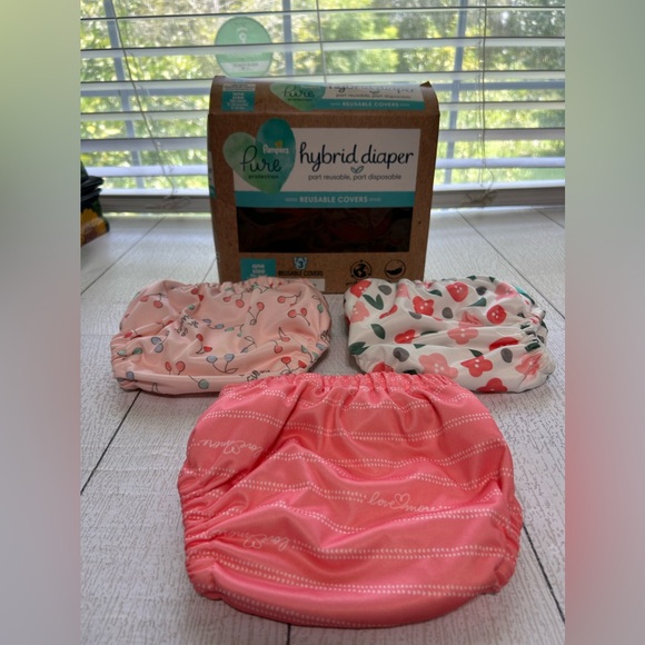 Pampers Pure Protection Hybrid Diaper Three Reusable Covers - Picture 1 of 3